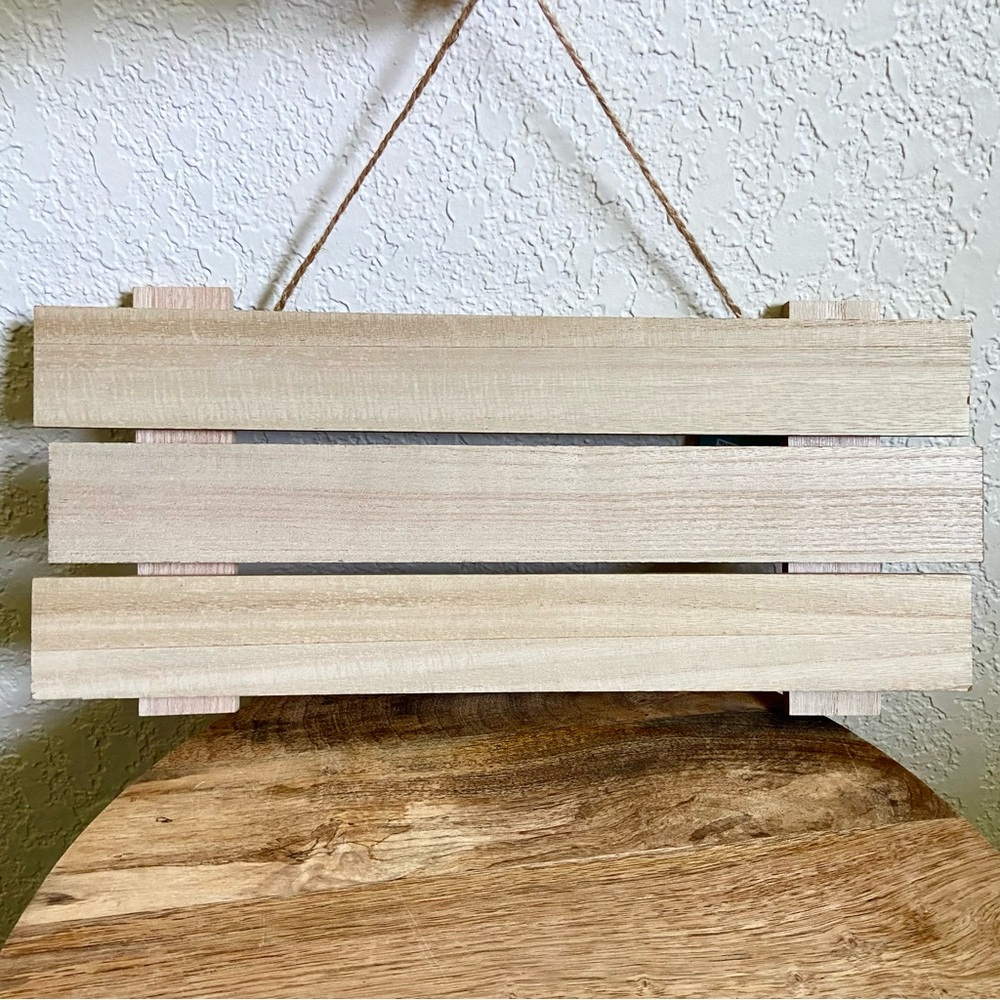 Woodpile Fun Pallet Board Sign With Rope Hanger